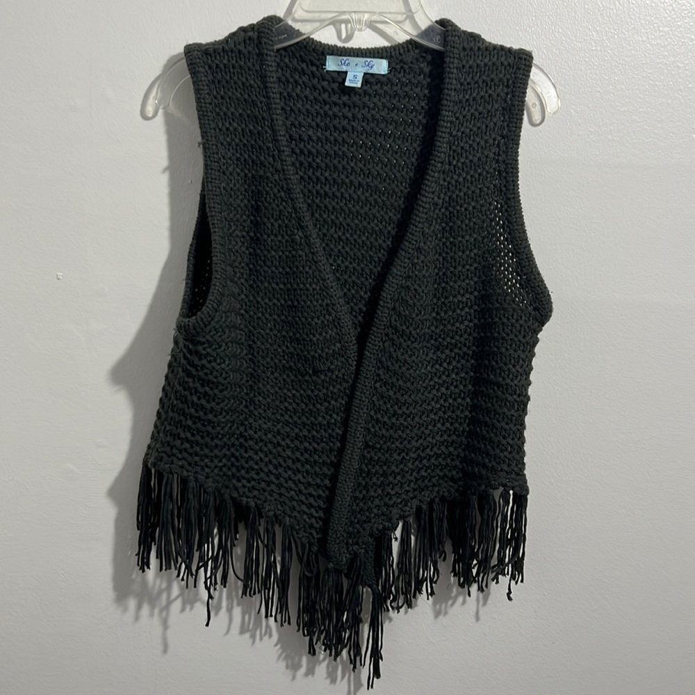 Cardigan/cover up small knitted gray